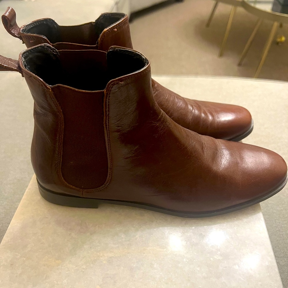 Leather Chelsea Boots